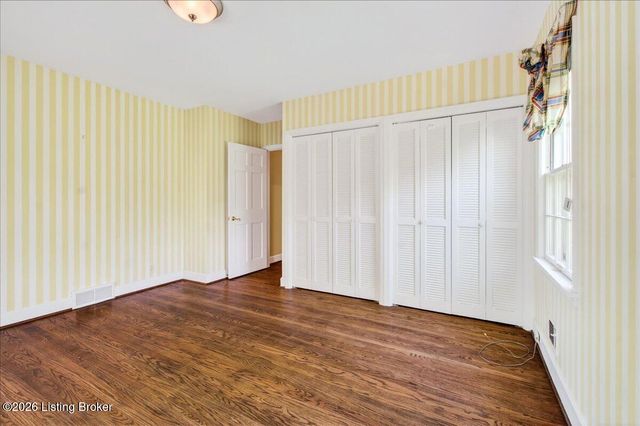 7308 Shadwell Ln, Prospect, KY 40059