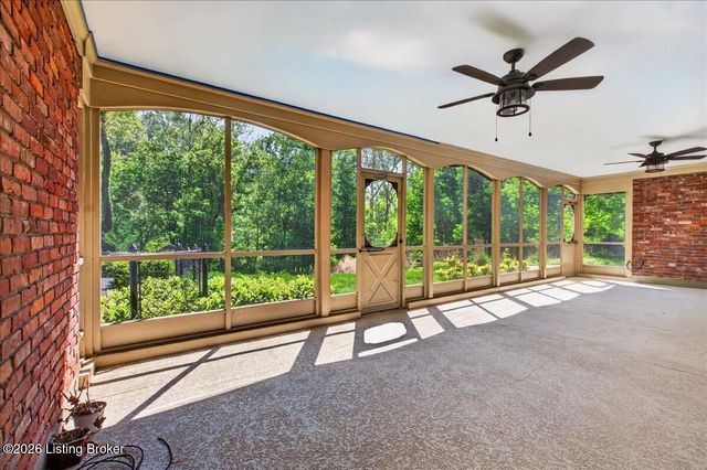 7308 Shadwell Ln, Prospect, KY 40059