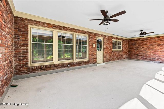 7308 Shadwell Ln, Prospect, KY 40059