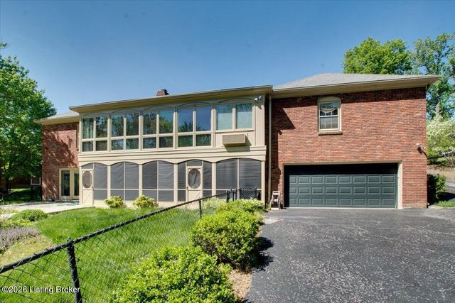 7308 Shadwell Ln, Prospect, KY 40059