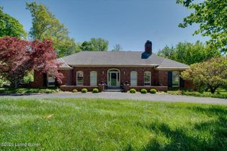 7308 Shadwell Ln, Prospect, KY 40059