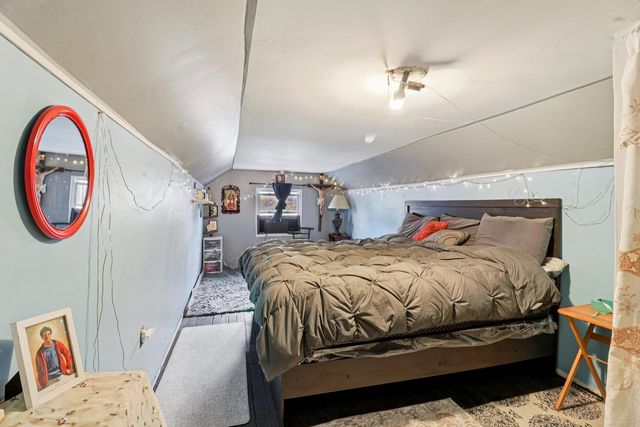 796 Parkway Avenue, Elgin, IL 60120