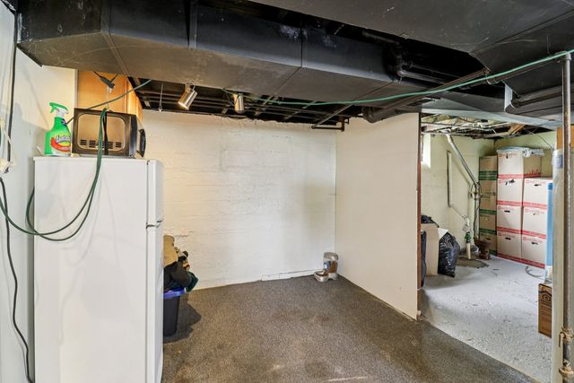 796 Parkway Avenue, Elgin, IL 60120