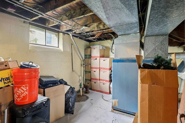 796 Parkway Avenue, Elgin, IL 60120