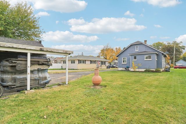 796 Parkway Avenue, Elgin, IL 60120