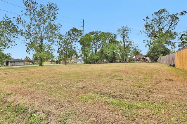 9205 & 9207 Spaulding Street, North Houston, TX 77016