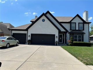 448 SE Youngston Lane, Lee's Summit, MO 64063