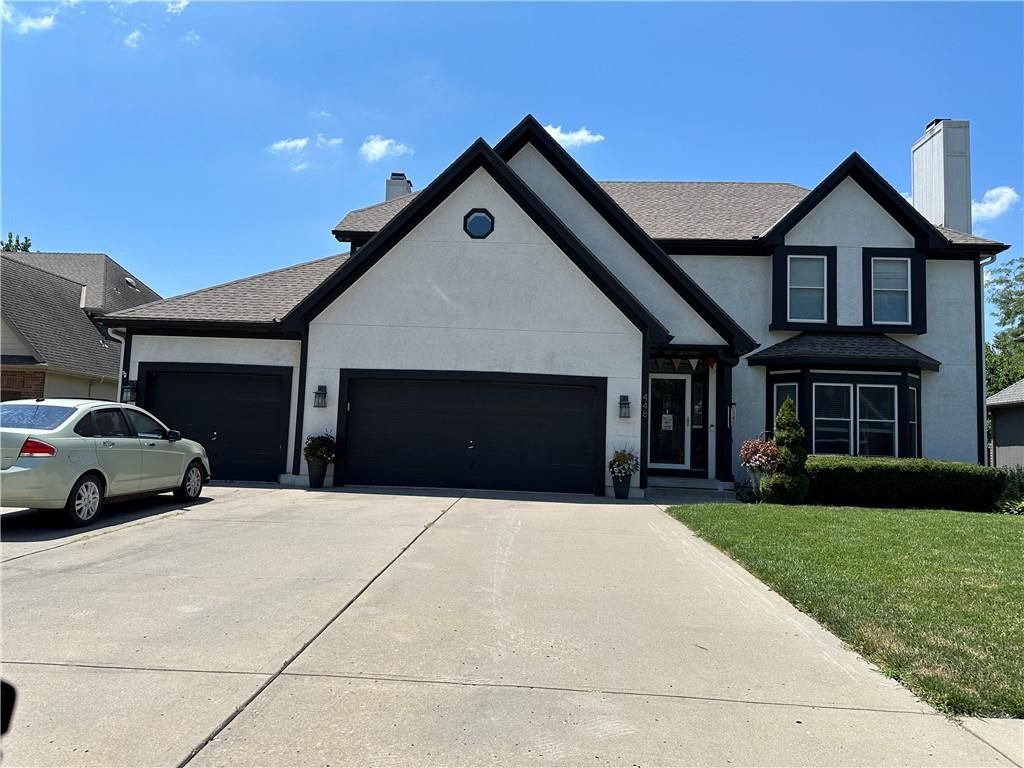448 SE Youngston Lane, Lee's Summit, MO 64063
