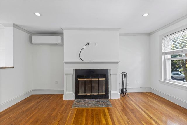256 W. 3rd St 2, Boston, MA 02127