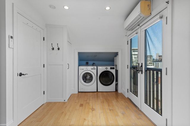 256 W. 3rd St 2, Boston, MA 02127