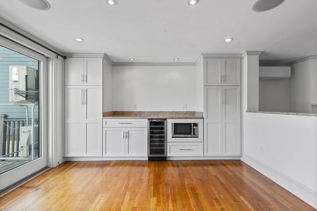 256 W. 3rd St 2, Boston, MA 02127
