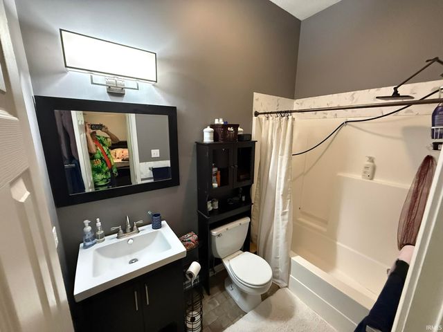 400 W Somersbe Place, Bloomington, IN 47403