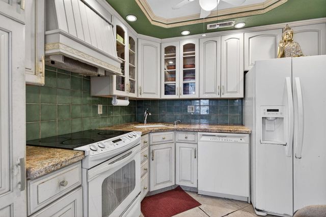 301 N Ocean Boulevard 1006, Pompano Beach, FL 33062