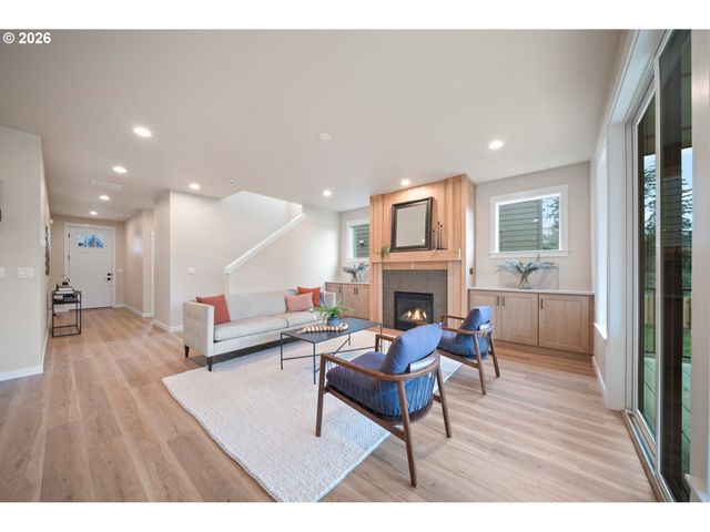 1041 Se OLIVE Way, Estacada, OR 97023