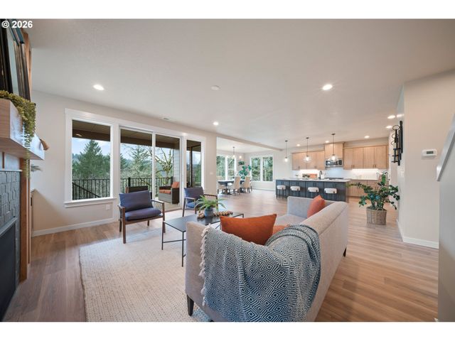 1041 Se OLIVE Way, Estacada, OR 97023