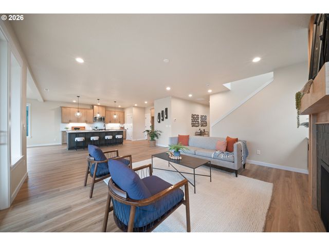 1041 Se OLIVE Way, Estacada, OR 97023