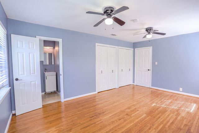 511 Guyer Street, Sugar Land, TX 77498