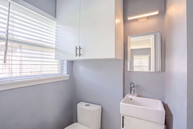 511 Guyer Street, Sugar Land, TX 77498