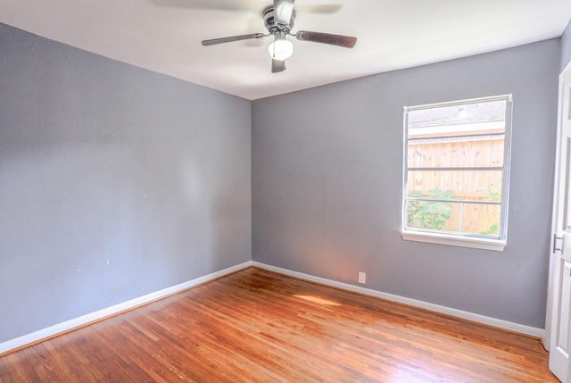 511 Guyer Street, Sugar Land, TX 77498