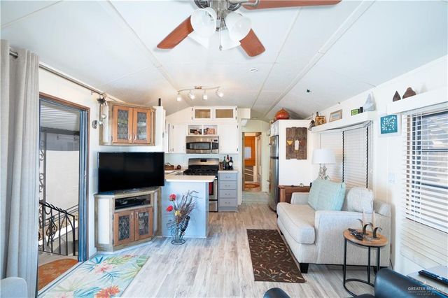 1410 E Daytona Drive, Mission, TX 78572