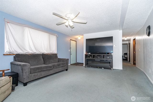 1418 Jensen Avenue, Centralia, WA 98531