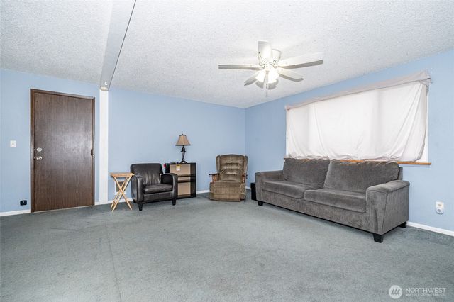 1418 Jensen Avenue, Centralia, WA 98531