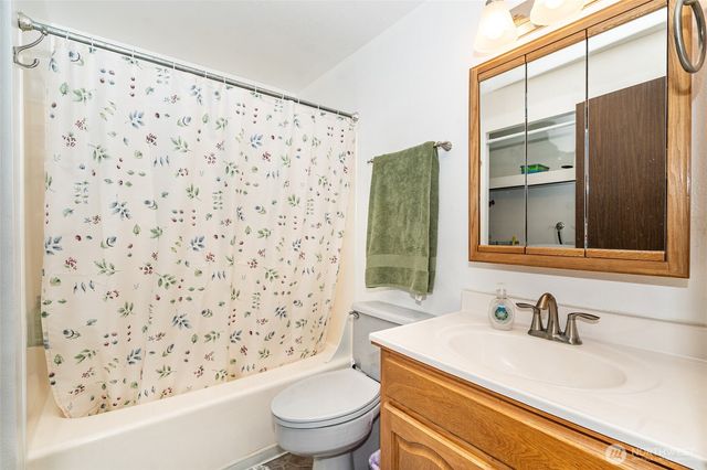 1418 Jensen Avenue, Centralia, WA 98531