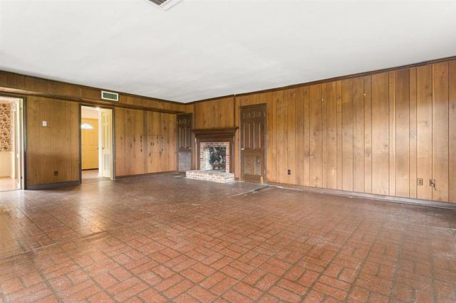 4828 Prien Bluff Road, Lake Charles, LA 70605