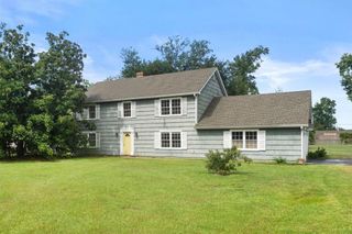 4828 Prien Bluff Road, Lake Charles, LA 70605