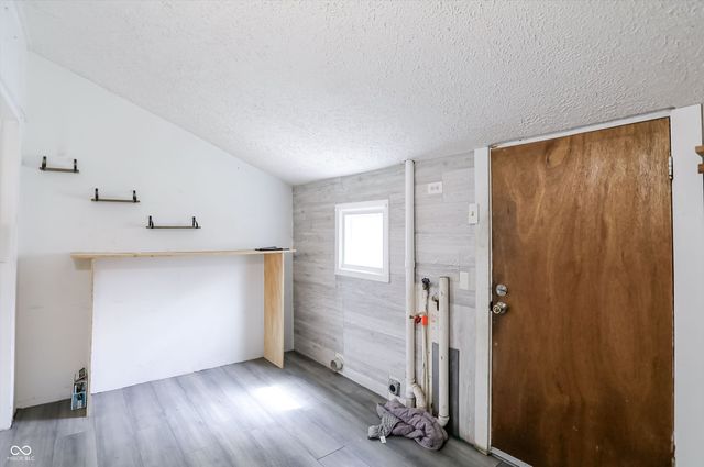107 1st Street, Shelbyville, IN 46176