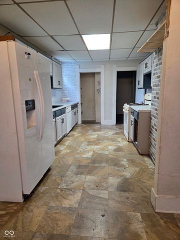 107 1st Street, Shelbyville, IN 46176