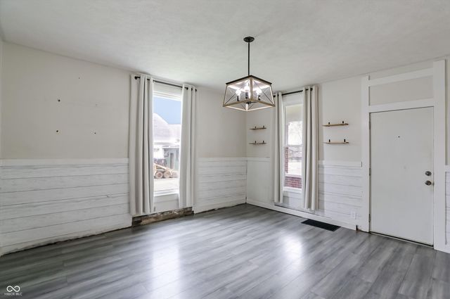 107 1st Street, Shelbyville, IN 46176