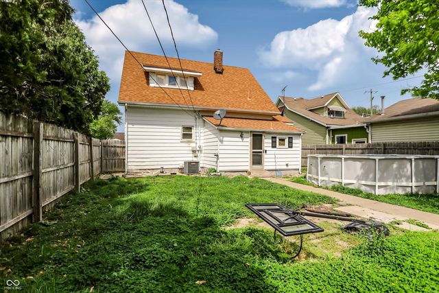107 1st Street, Shelbyville, IN 46176
