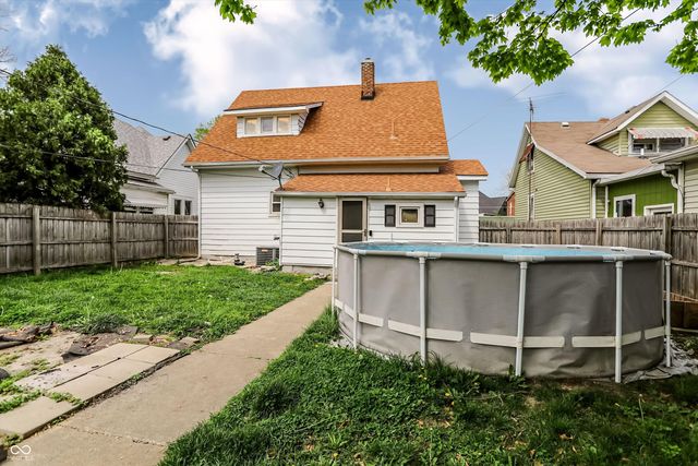 107 1st Street, Shelbyville, IN 46176