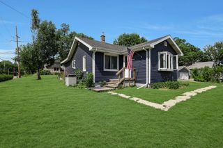 1452 Raymond Street, South Elgin, IL 60177