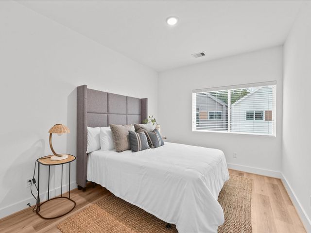 1019 Upside Wheatley Lane, Houston, TX 77091
