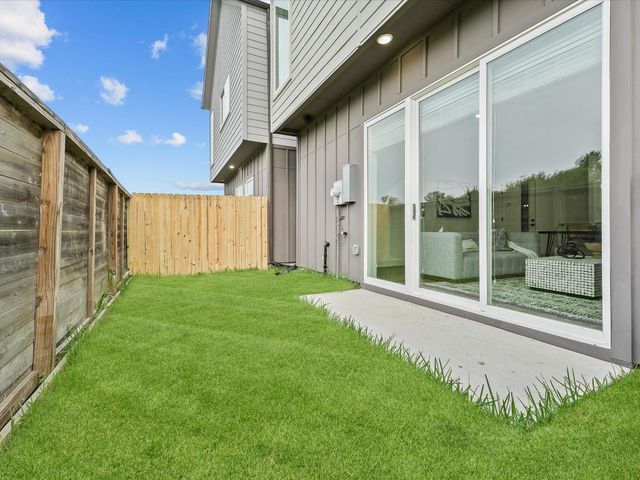 1019 Upside Wheatley Lane, Houston, TX 77091
