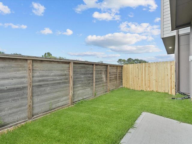 1019 Upside Wheatley Lane, Houston, TX 77091