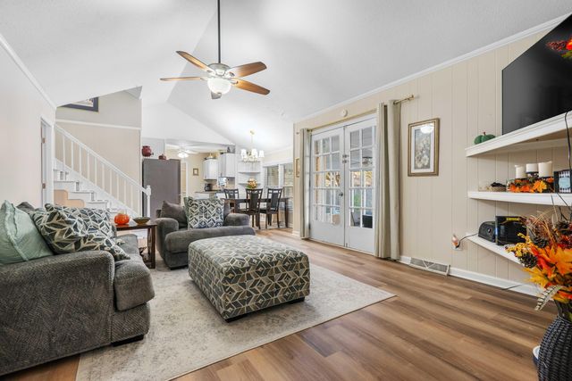 111 Sandtrap Road, Summerville, SC 29483