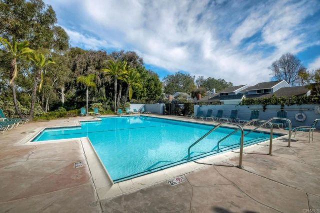 8147 Via Mallorca, La Jolla, CA 92037