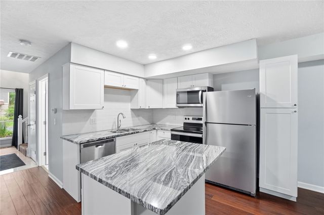 2192 Kyle Lane, Fairborn, OH 45324
