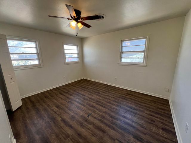 1907 45th Street, Lubbock, TX 79412