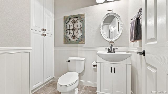 8223 S Quemoy Circle, Aurora, CO 80016