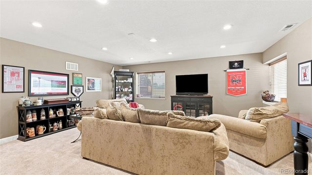 8223 S Quemoy Circle, Aurora, CO 80016