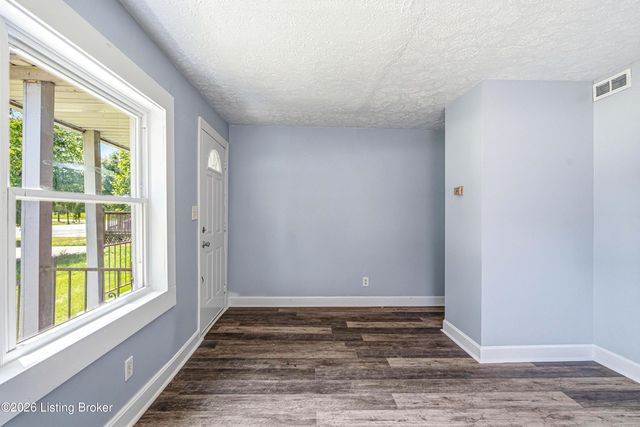 3443 Algonquin Pkwy, Louisville, KY 40211