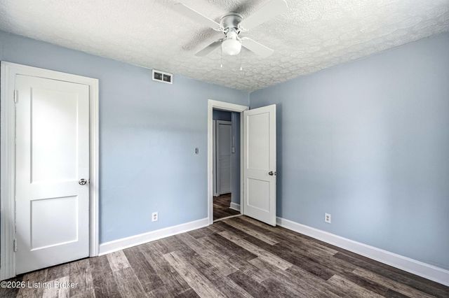 3443 Algonquin Pkwy, Louisville, KY 40211