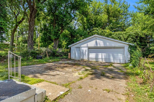 3443 Algonquin Pkwy, Louisville, KY 40211