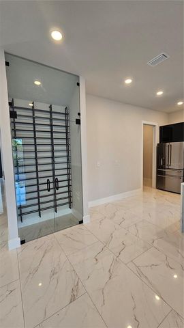 4716 W EUCLID AVENUE, Tampa, FL 33629