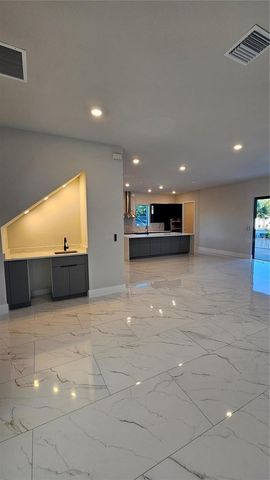 4716 W EUCLID AVENUE, Tampa, FL 33629