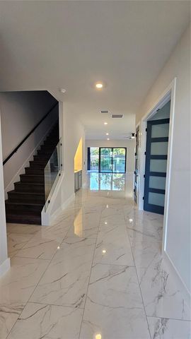 4716 W EUCLID AVENUE, Tampa, FL 33629